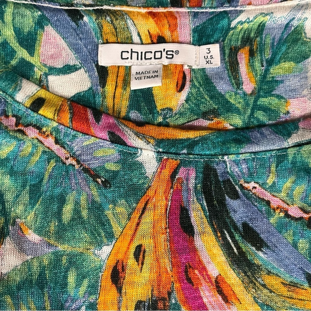 Chico's 100% Linen Tropical Banana Print Short Sleeve Top Size 3 - Picture 7 of 10
